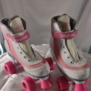 Girl's Pink & White Roller Derby Roller Skates - Size